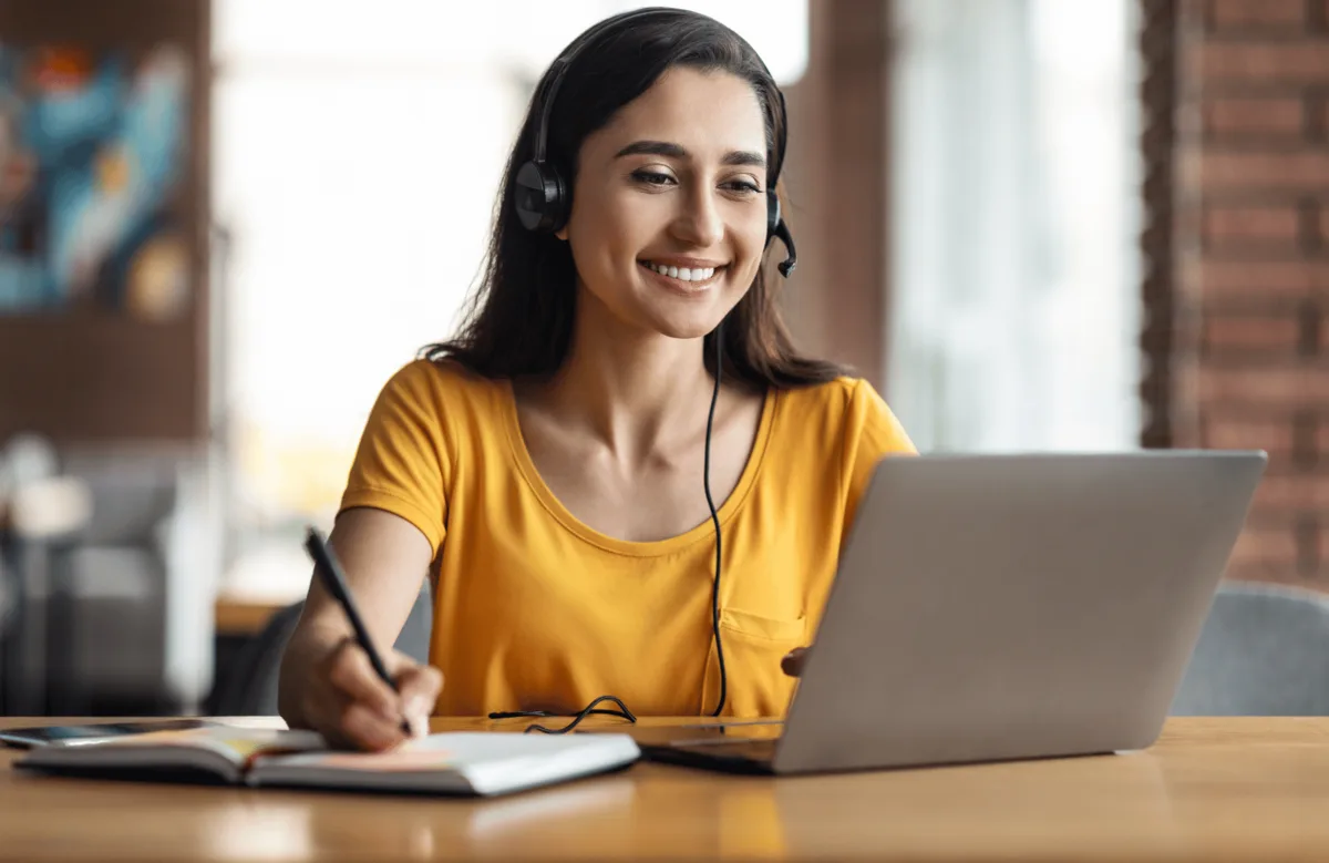 An IBDP student in a focused 1-on-1 online session