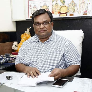 Mr. Vivek Garg - Senior Academic Advisor